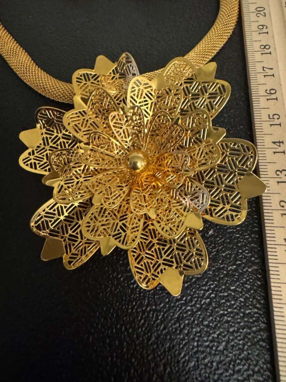 Gold Floral Filigree Necklace Pierced Earrings Set - Picture 4 of 10